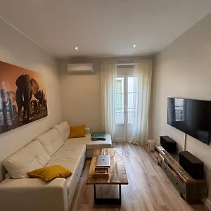 https://precious-and-original-apartment-center.hotelsincadiz.net